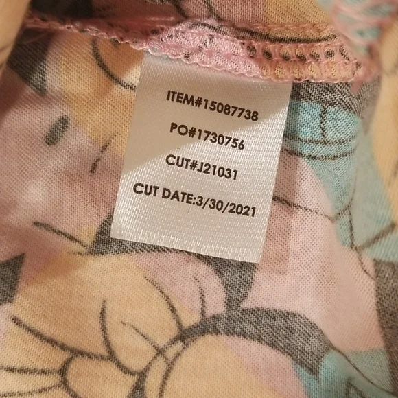 Torrid Mickey And Friends Retro Off Shoulder Short Sleeve Shirt Top, size 3 - Picture 9 of 13